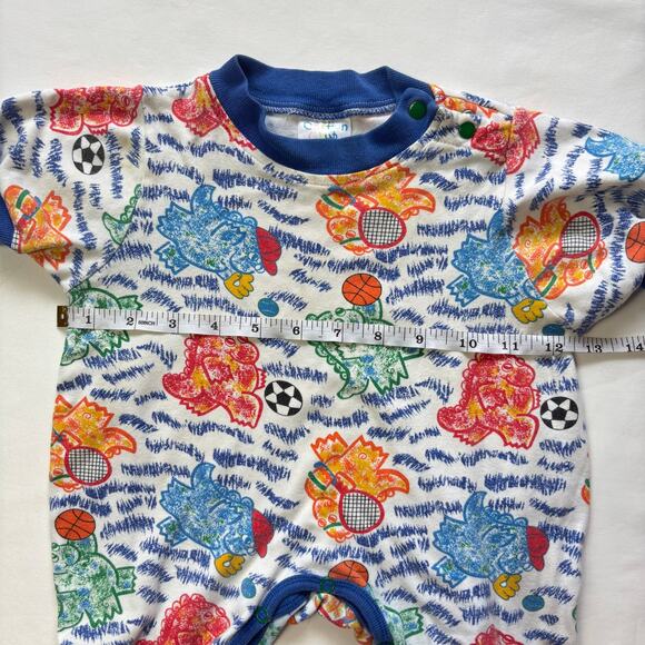 Vintage Sporty Dinosaurs Slouchy Bodsuit 0-3 months - Picture 2 of 6